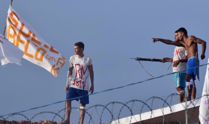 inmates-brazil.jpg